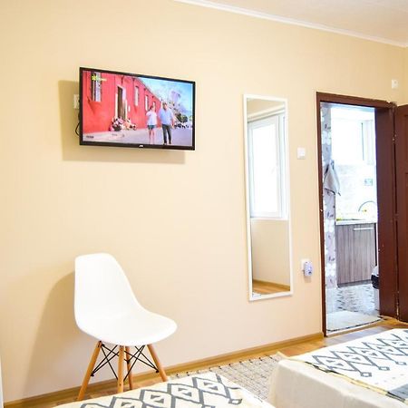 Стаи За Гости Люляк 21 Pavel Banya Exterior photo